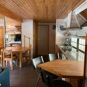 https://maison-auvergne-volcan-puy-mary-claux-giraldes-gr400.hotels-rhonealpes.com