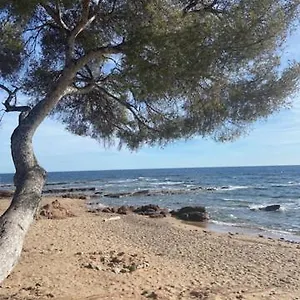 https://le-poseidon-1.fr-provencehotel.com
